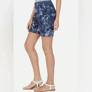 🆕Adam Levine Women Flower Blue Crush Shorts 1/2🆕